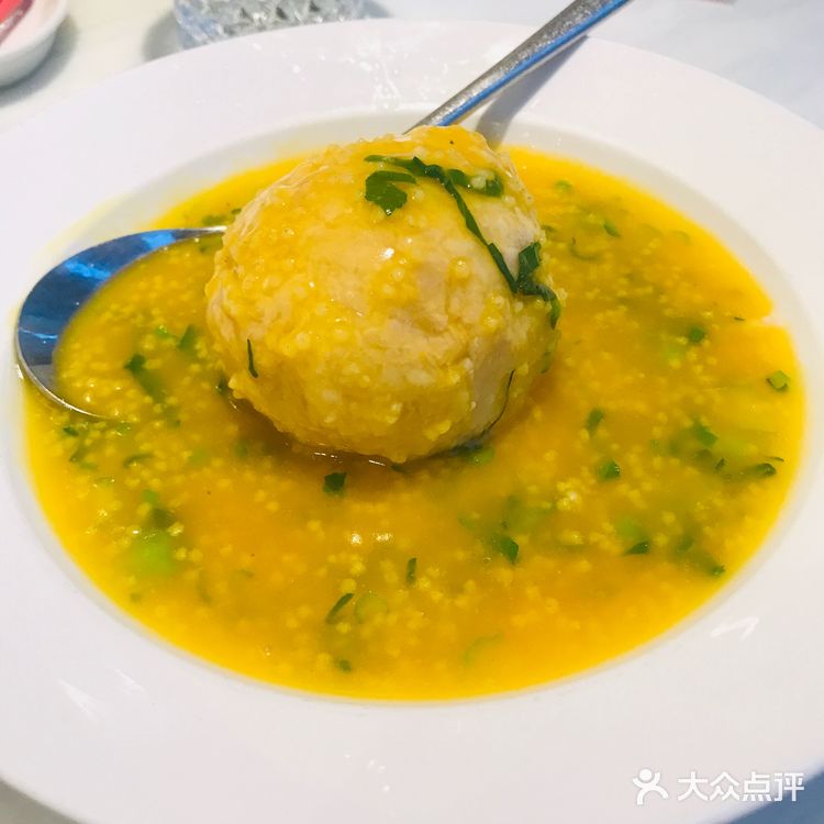 孔雀｜拥有tiffany蓝的川菜馆