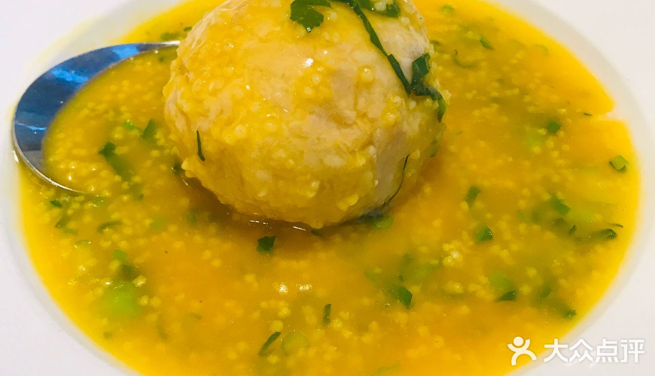 孔雀｜拥有tiffany蓝的川菜馆