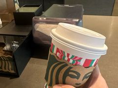 -星巴克臻选(上海中环广场2F店)