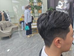 -藤野造型烫染·漂发