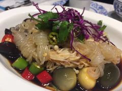 捞汁全家福-京味民福烤鸭店(建设四马路店)