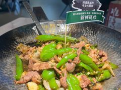 -费大厨辣椒炒肉(黄兴中心广场店)