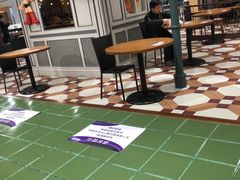 大堂-大食代美食广场(上海中心店)