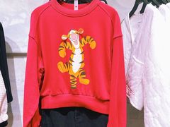 -URBAN REVIVO(七宝领展广场店)