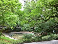 -香港大学
