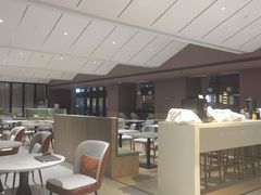-上海虹桥中心爱琴海亚朵S酒店