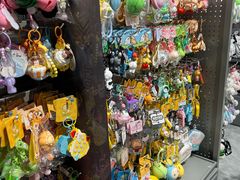 -潮品挚尚(五角场苏宁易购店)