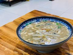 特色豆腐年糕汤-嵊州小吃(杭州东站店)