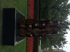 静安雕塑公园-静安雕塑公园