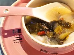 -桂二老坛酸菜鱼(三街两巷店)