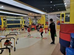 -能量学院少儿体能运动馆(公园1872店)