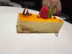 -弦月窗LUNETTE BY AMANDA(复兴路店)