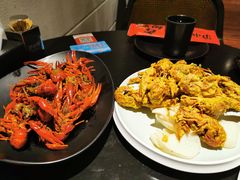 -沪小胖小龙虾(淮海中路旗舰店)