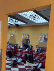 -Devilhands Barbershop男士理容店