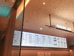 -喜茶(北京华贸购物中心店)