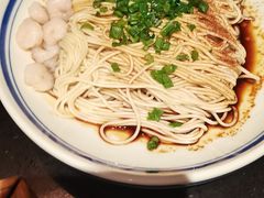 葱油三虾拌面-老头儿油爆虾·知味杭州(爱琴海购物中心)