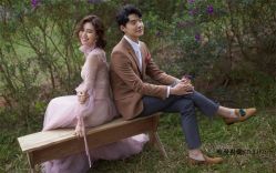 俏皮可爱-巴黎婚纱摄影工作室