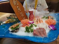 -青瓦餐厅·生鱼片·韩园烤肉(西塔店)