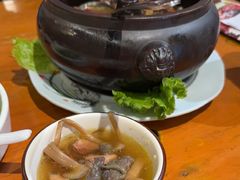 -老滇山寨•云南特色菜•地方菜•民族风情歌舞表演(金碧店)