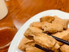 -胡子饮食店