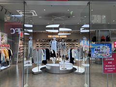 -王府井奥莱临潼小镇(临潼店)