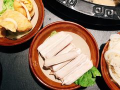 -老酉火锅(阳明古镇店)