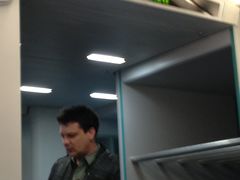 -龙阳路磁悬浮列车总站-停车场