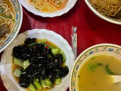 -金杨拉面王小吃面馆·牛三宝面·红烧牛肉粉