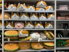 -名创优品(山东青岛华润万象城店)