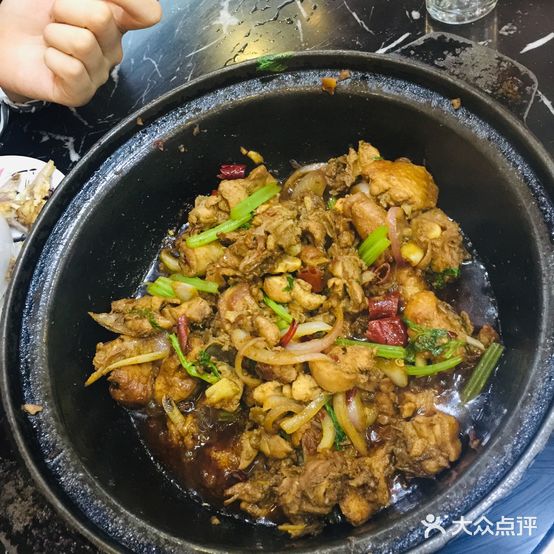 重庆鸡公煲巫山烤全鱼(孩儿巷店)