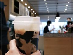 -蔚来中心(北京中关村店)