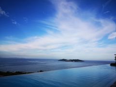 -瑰丽酒店·海吧·天际下午茶·现场DJ·天台酒吧