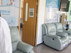 -大连何氏眼科医院