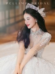 -派丽莫Pellimo原创设计婚纱品牌