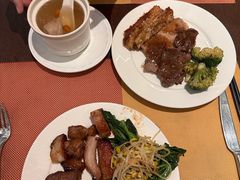 -大中华希尔顿酒店-念自助餐·嗨啤·小龙虾