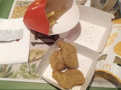 -麦当劳(轻轨曹杨路店)