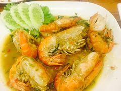 -J Daeng Seafood
