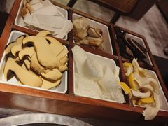 -芸鲜季·云南野生菌餐厅· 云南风物味研社(闵行店)