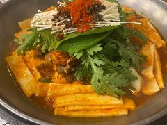 -喇喇排骨火锅·传统韩式脊骨汤(望京西园总店)