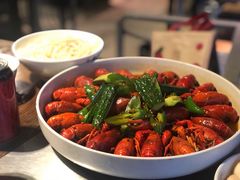 -龙巢盱眙龙虾·牛蛙·烧烤宵夜(八卦岭店)