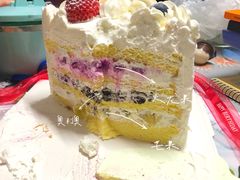 -幸运盒子网红蛋糕房(民族路店)