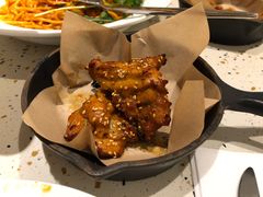 -必胜客(WOW中心城店)