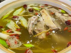 -撒拉人家.酸菜牦牛肉火锅