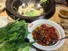 -陈大锅·岳阳鱼馆·地道岳阳菜(美食街店)