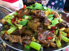 带皮黄牛肉-苗湘食府(十年店)