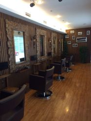 -红人馆造型世爵国际