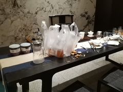 -忆江南·临江鱼馆