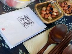 -蜗牛小馆醉乡民谣云南菜(惠新西里店)