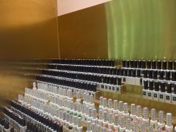 -悦指间美甲美睫美肤