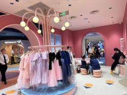 -奈尔宝家庭中心·亲子餐厅(北京东坝万达店)